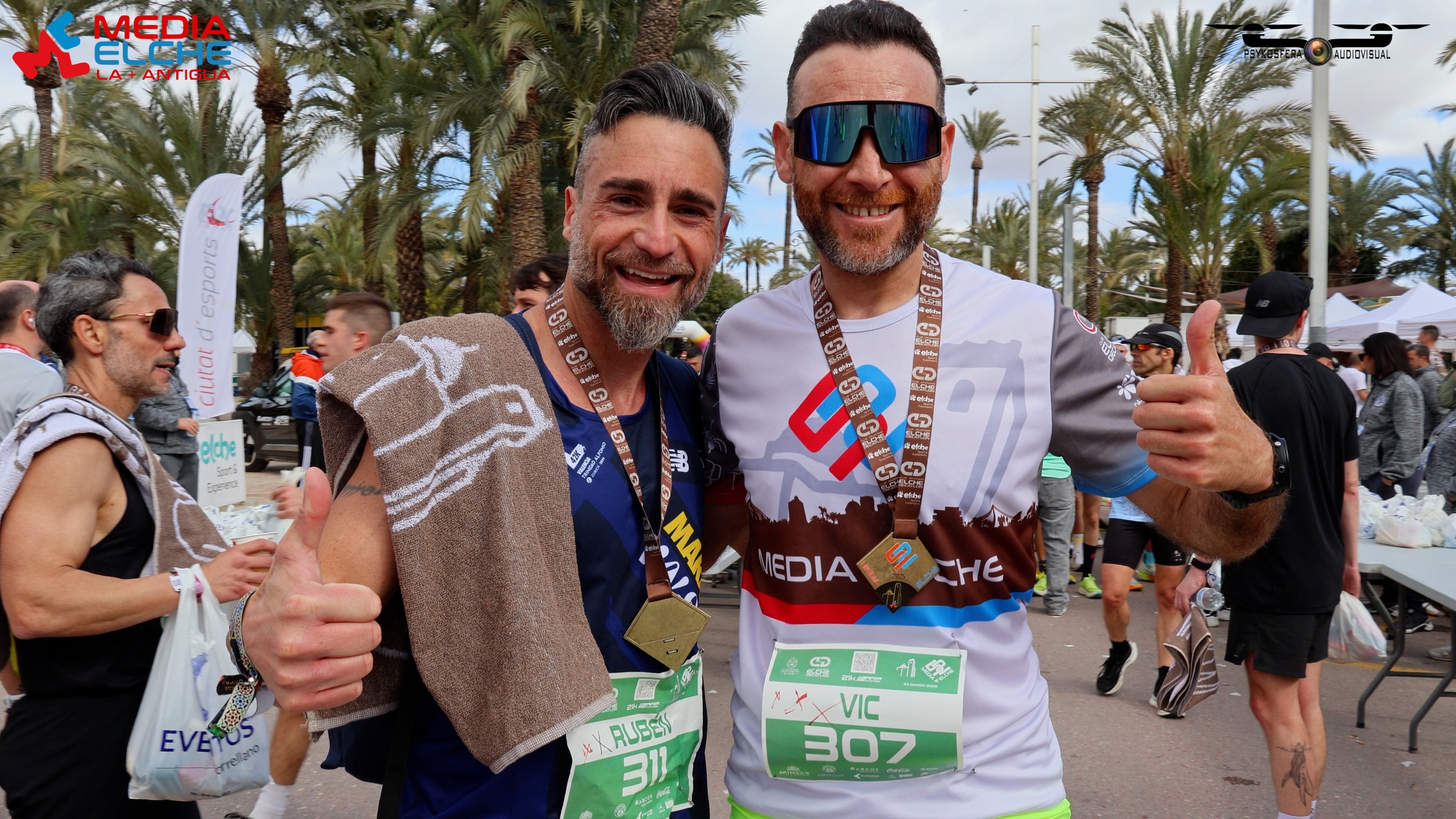 Finishers celebrando juntos